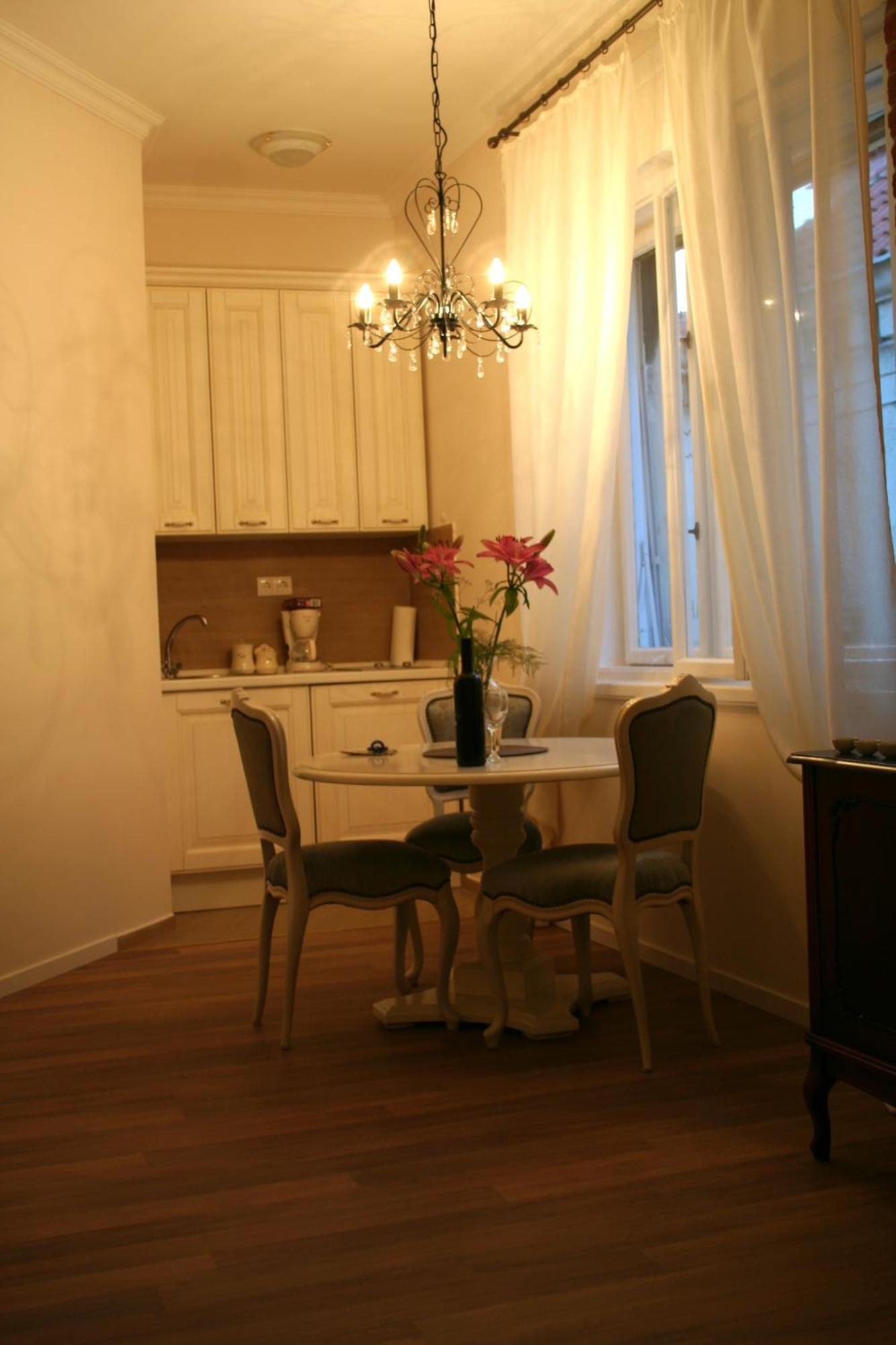 Banica Apartments & Rooms Split Bagian luar foto