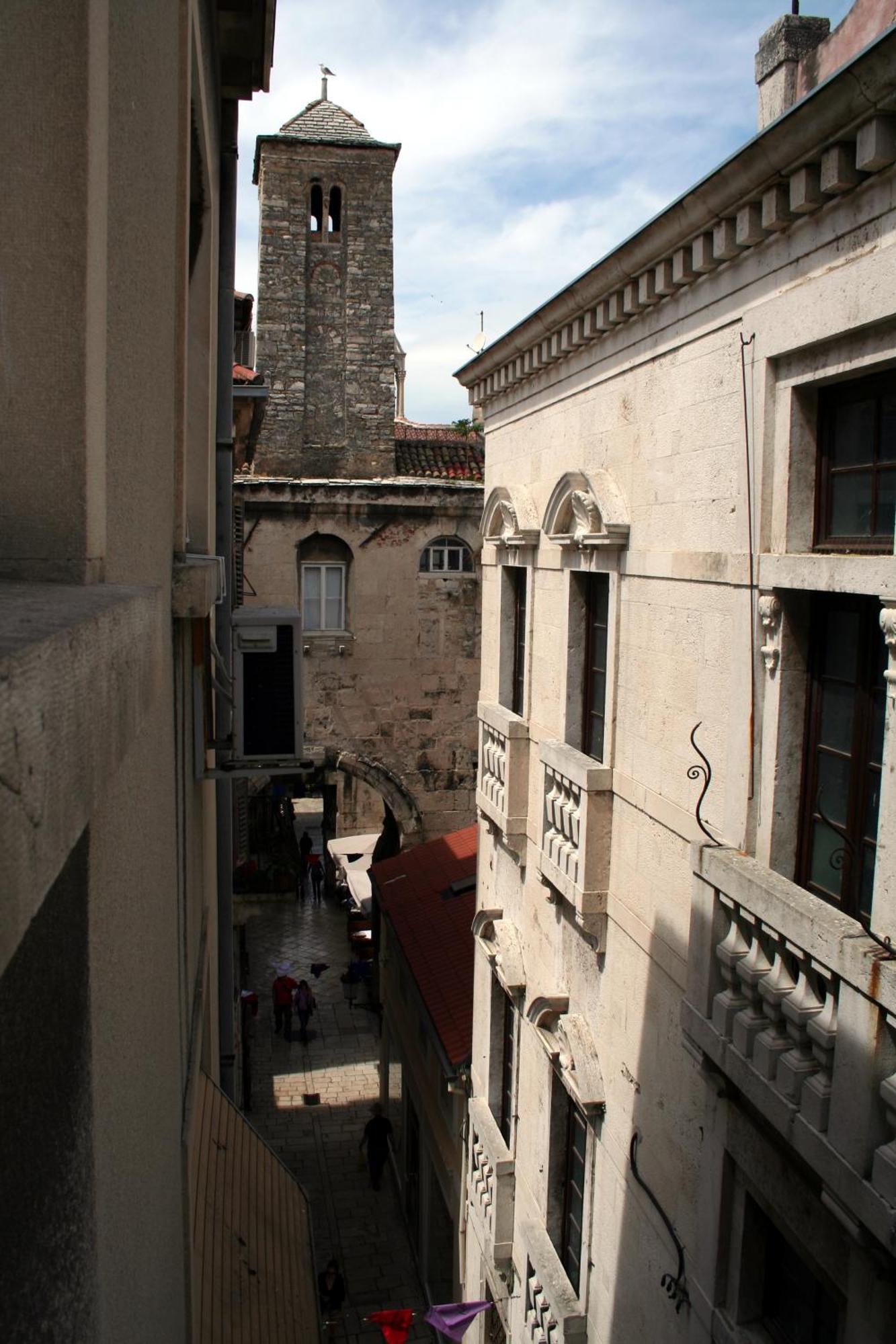Banica Apartments & Rooms Split Bagian luar foto