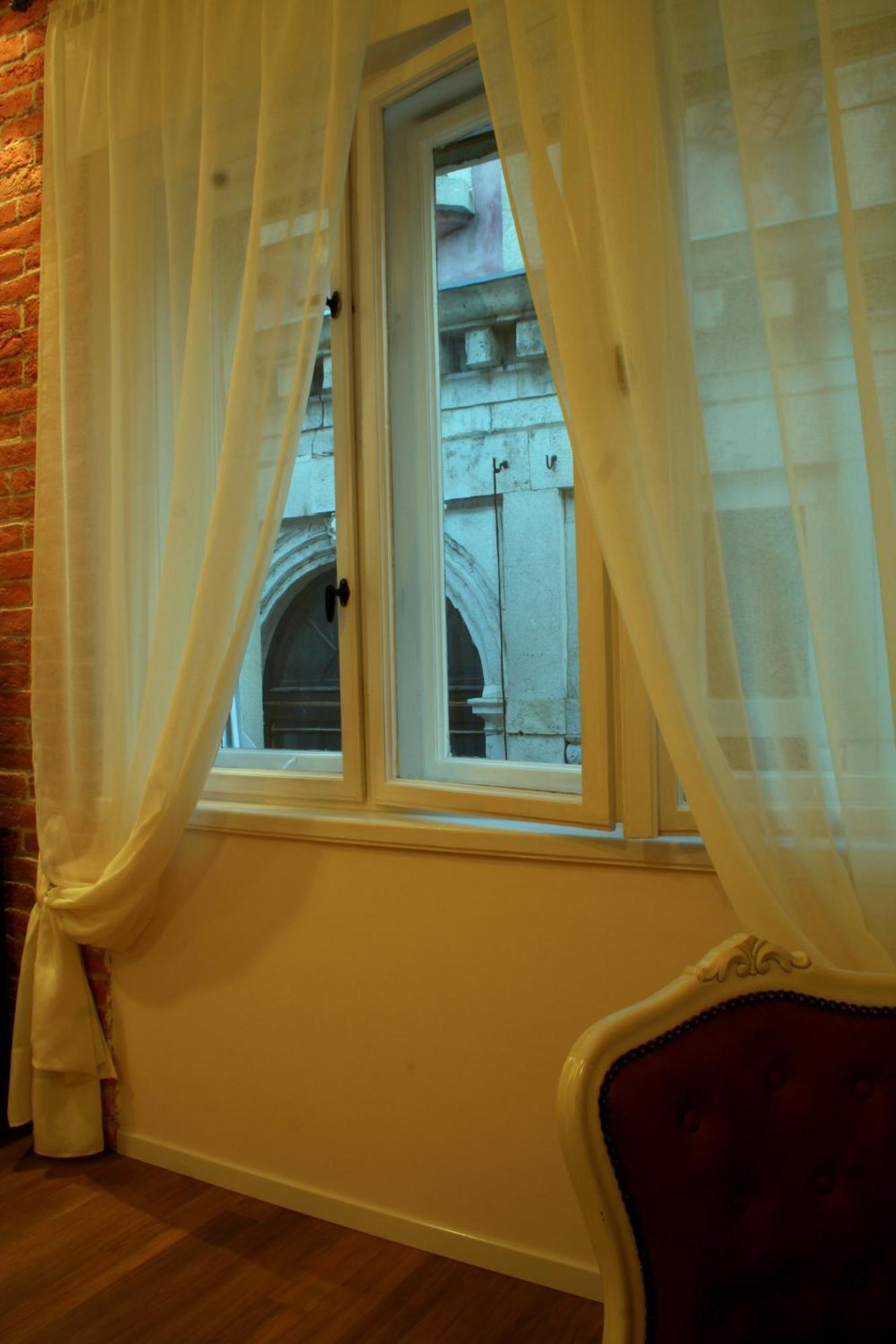 Banica Apartments & Rooms Split Bagian luar foto