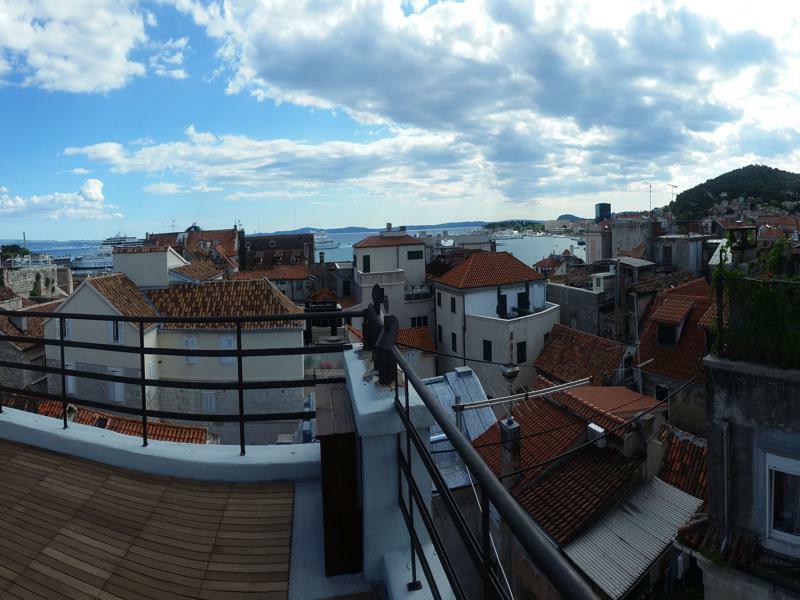Banica Apartments & Rooms Split Bagian luar foto